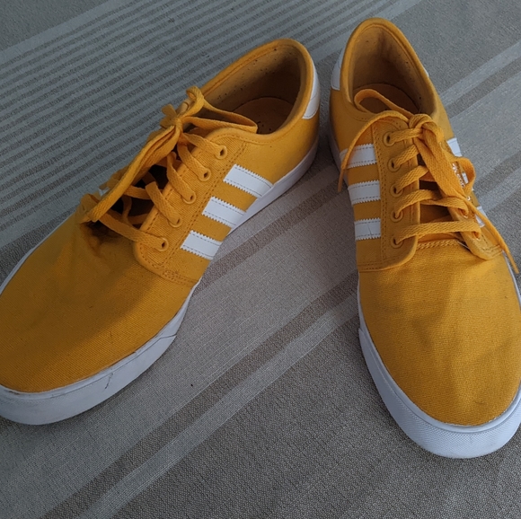 Men's Adidas shoes - Picture 2 of 9